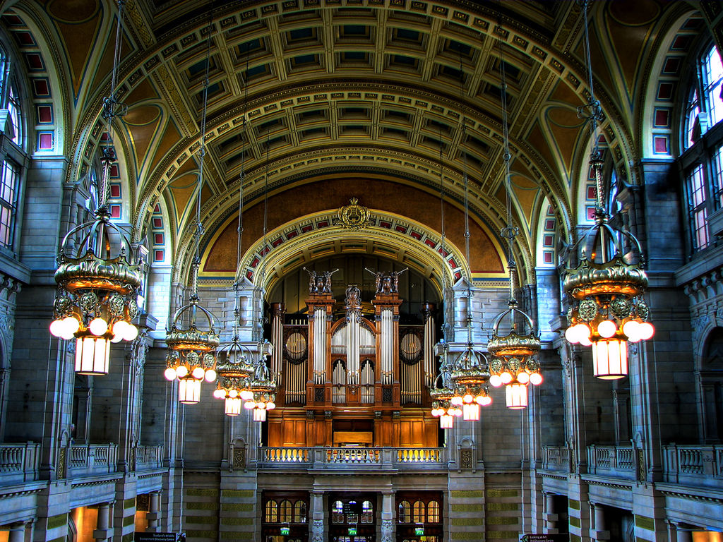 1024px-Kelvingrove_Art_Gallery_and_Museum_2