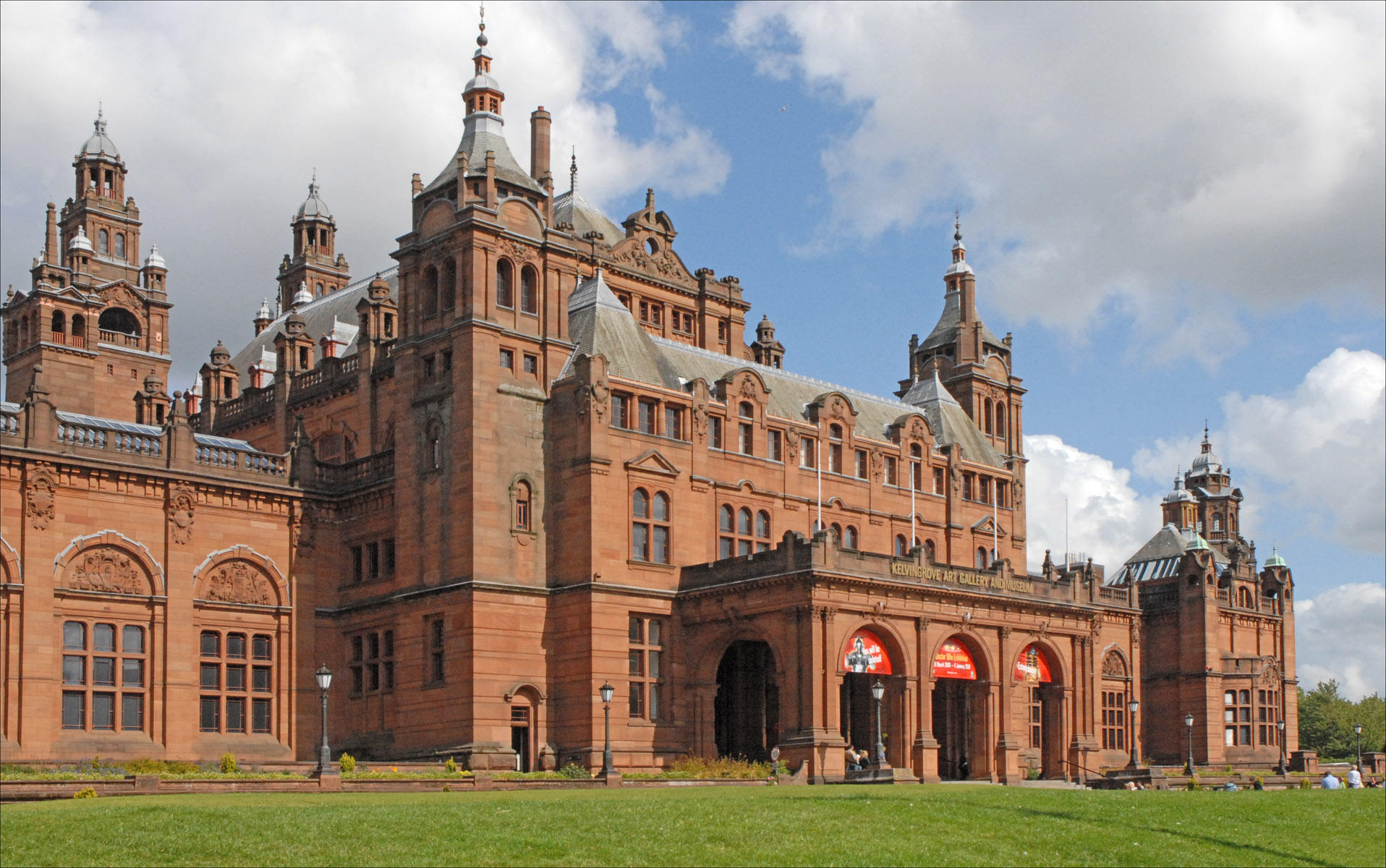 The_Kelvingrove_art_gallery_and_museum_(Glasgow)_(3839582240)