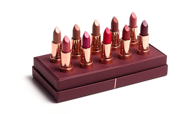 CharlotteTilbury-kissing-Luxury-Lipstick